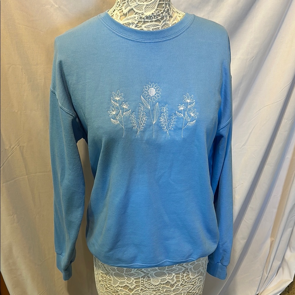 Blue Flower Embroidered Crewneck Sweatshirt